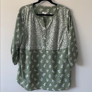 Croft & Barrow casual floral green blouse